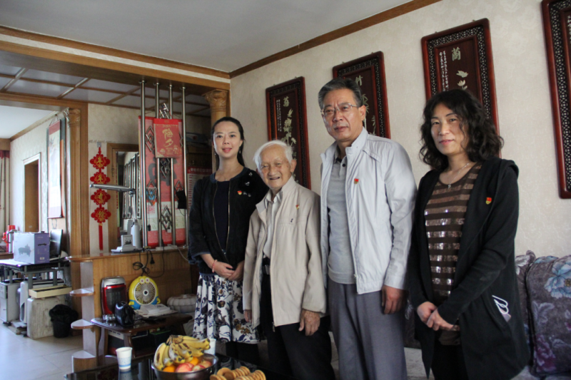 中共青海省第三建筑工程有限公司支部委員會(huì)開(kāi)展“走訪慰問(wèn)暖人心，紅色精神永傳承”活動(dòng)